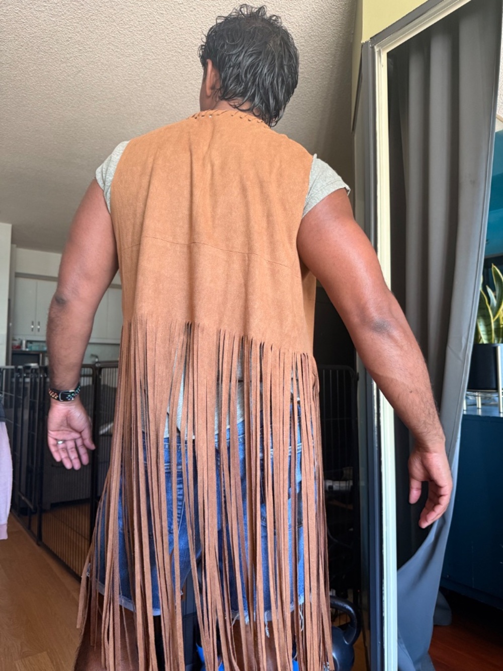 Faux-suede fringed knee-length vest - Picture 2 of 5